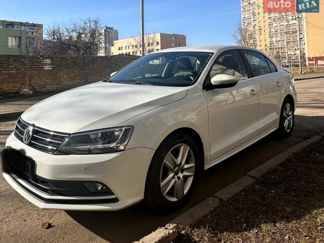Белый Фольксваген Джетта, объемом двигателя 1.6 л и пробегом 138 тыс. км за 10500 $, фото 1 на Automoto.ua