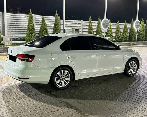 Білий Фольксваген Джетта, об'ємом двигуна 1.6 л та пробігом 118 тис. км за 16500 $, фото 1 на Automoto.ua