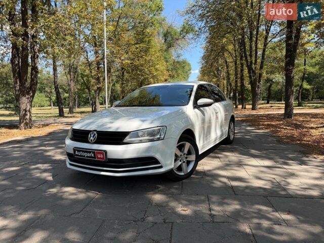Білий Фольксваген Джетта, об'ємом двигуна 1.6 л та пробігом 260 тис. км за 13190 $, фото 1 на Automoto.ua