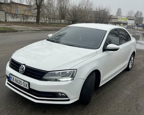 Белый Фольксваген Джетта, объемом двигателя 1.6 л и пробегом 226 тыс. км за 10200 $, фото 1 на Automoto.ua