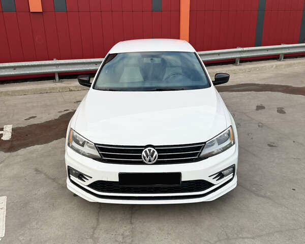 Білий Фольксваген Джетта, об'ємом двигуна 1.8 л та пробігом 196 тис. км за 10500 $, фото 1 на Automoto.ua