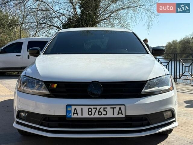 Белый Фольксваген Джетта, объемом двигателя 1.8 л и пробегом 105 тыс. км за 12300 $, фото 1 на Automoto.ua