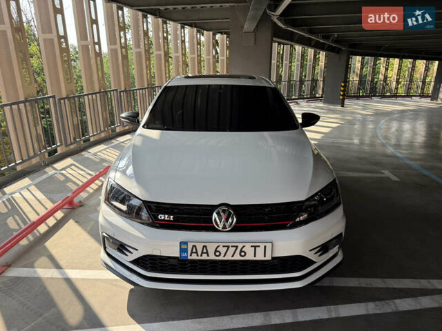 Білий Фольксваген Джетта, об'ємом двигуна 1.98 л та пробігом 143 тис. км за 15600 $, фото 1 на Automoto.ua