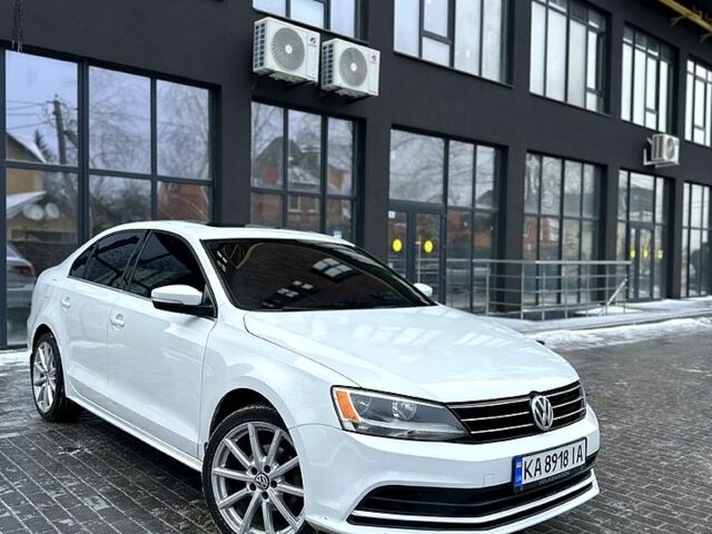 Белый Фольксваген Джетта, объемом двигателя 1.4 л и пробегом 15400 тыс. км за 11000 $, фото 1 на Automoto.ua