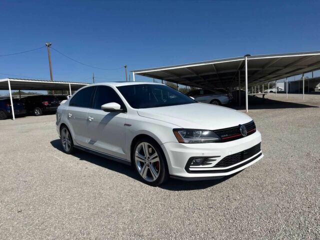 Білий Фольксваген Джетта, об'ємом двигуна 2 л та пробігом 63 тис. км за 6000 $, фото 1 на Automoto.ua