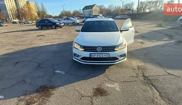Белый Фольксваген Джетта, объемом двигателя 2 л и пробегом 63 тыс. км за 14000 $, фото 1 на Automoto.ua