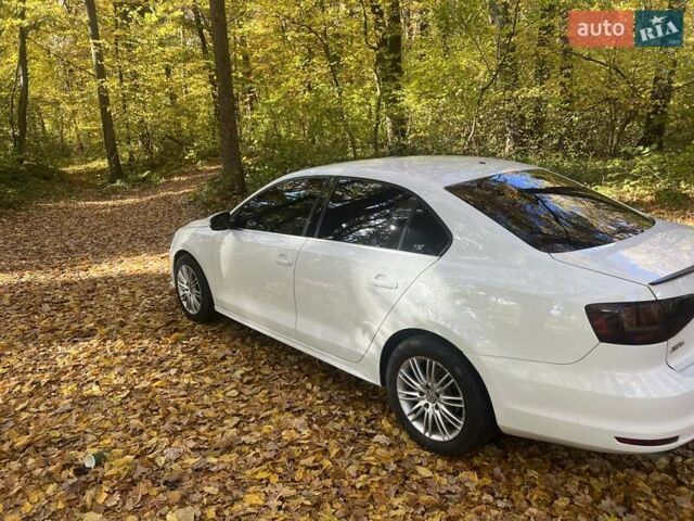 Фольксваген Джетта 2017 у Львові на Automoto.ua Білий Фольксваген Джетта, об'ємом двигуна 1.4 л та пробігом 136 тис. км за 9700 $, фото 1 на Automoto.ua