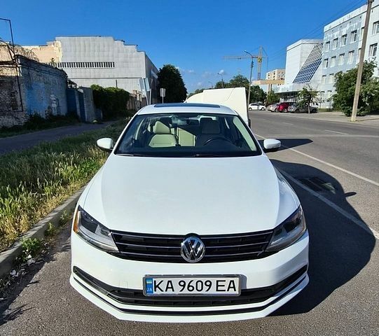 Білий Фольксваген Джетта, об'ємом двигуна 1.4 л та пробігом 133 тис. км за 12000 $, фото 1 на Automoto.ua