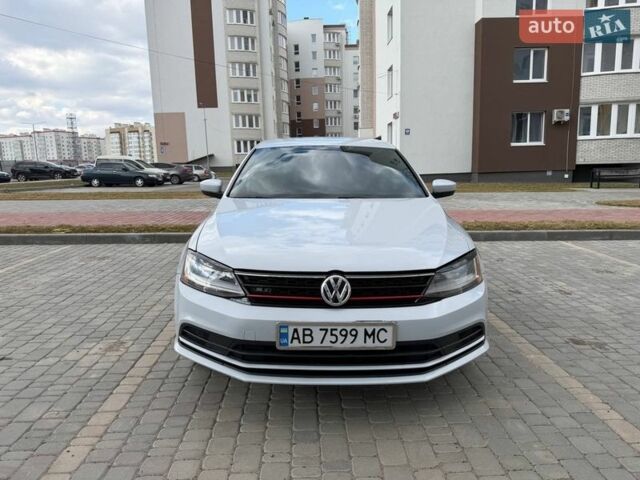 Белый Фольксваген Джетта, объемом двигателя 1.39 л и пробегом 263 тыс. км за 9200 $, фото 1 на Automoto.ua