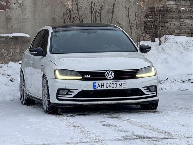 Белый Фольксваген Джетта, объемом двигателя 2 л и пробегом 145 тыс. км за 5499 $, фото 1 на Automoto.ua