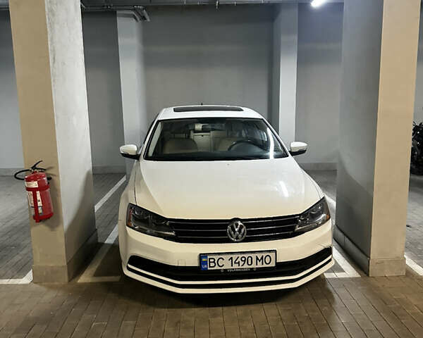 Белый Фольксваген Джетта, объемом двигателя 1.39 л и пробегом 48 тыс. км за 10000 $, фото 1 на Automoto.ua