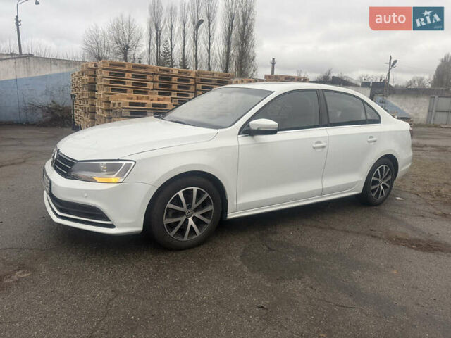 Белый Фольксваген Джетта, объемом двигателя 1.4 л и пробегом 138 тыс. км за 12300 $, фото 1 на Automoto.ua