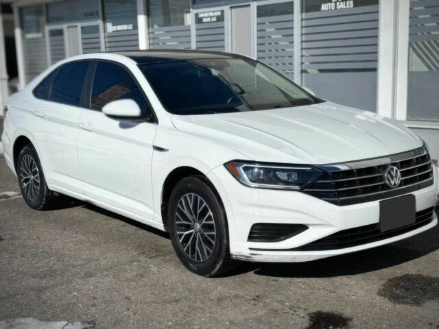 Белый Фольксваген Джетта, объемом двигателя 1.4 л и пробегом 50 тыс. км за 8000 $, фото 1 на Automoto.ua