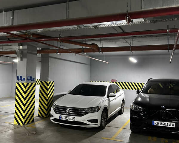 Белый Фольксваген Джетта, объемом двигателя 1.4 л и пробегом 195 тыс. км за 13000 $, фото 1 на Automoto.ua