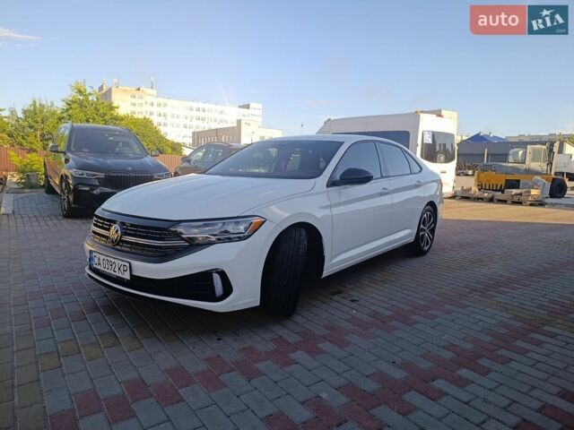Білий Фольксваген Джетта, об'ємом двигуна 1.5 л та пробігом 25 тис. км за 18300 $, фото 1 на Automoto.ua