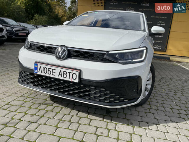 Фольксваген Джетта 2025 у Львові на Automoto.ua Білий Фольксваген Джетта, об'ємом двигуна 1.5 л та пробігом 1 тис. км за 20000 $, фото 1 на Automoto.ua