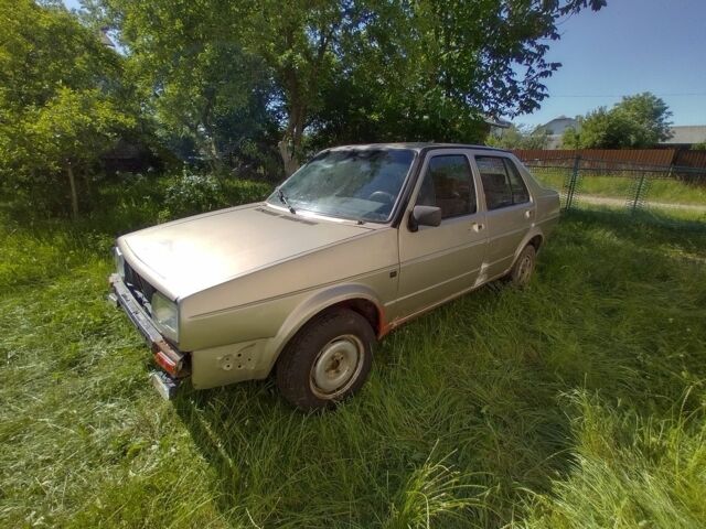 Бежевый Фольксваген Джетта, объемом двигателя 1.6 л и пробегом 438 тыс. км за 700 $, фото 1 на Automoto.ua