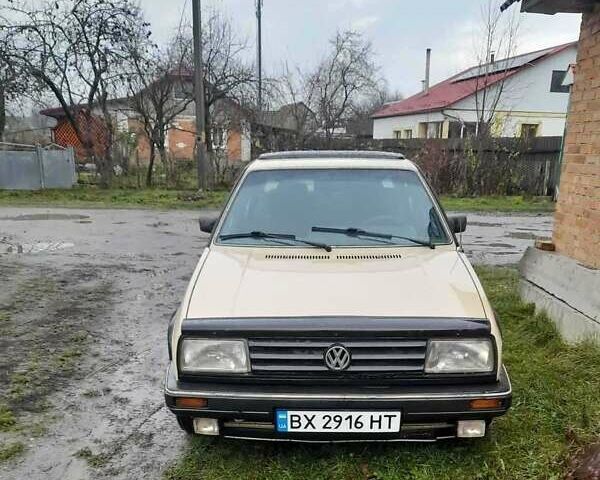 Бежевый Фольксваген Джетта, объемом двигателя 1.6 л и пробегом 500 тыс. км за 3000 $, фото 1 на Automoto.ua