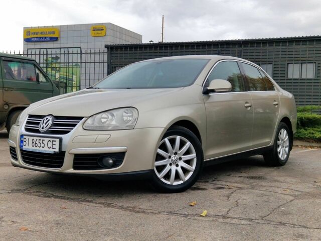 Бежевый Фольксваген Джетта, объемом двигателя 2 л и пробегом 240 тыс. км за 4600 $, фото 1 на Automoto.ua