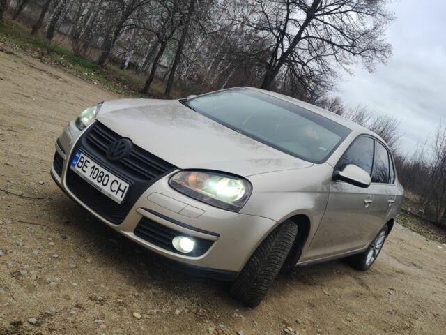 Бежевый Фольксваген Джетта, объемом двигателя 1.6 л и пробегом 220 тыс. км за 5300 $, фото 1 на Automoto.ua