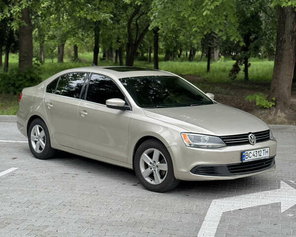 Бежевий Фольксваген Джетта, об'ємом двигуна 1.97 л та пробігом 220 тис. км за 8999 $, фото 1 на Automoto.ua