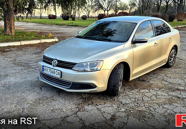 Бежевий Фольксваген Джетта, об'ємом двигуна 2.5 л та пробігом 207 тис. км за 8900 $, фото 1 на Automoto.ua