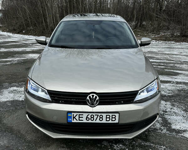 Бежевый Фольксваген Джетта, объемом двигателя 2.48 л и пробегом 230 тыс. км за 8500 $, фото 1 на Automoto.ua