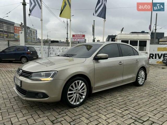 Бежевый Фольксваген Джетта, объемом двигателя 1.97 л и пробегом 184 тыс. км за 8900 $, фото 1 на Automoto.ua