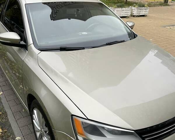 Фольксваген Джетта 2013 у Києві на Automoto.ua Бежевий Фольксваген Джетта, об'ємом двигуна 1.98 л та пробігом 237 тис. км за 8400 $, фото 1 на Automoto.ua