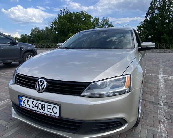 Бежевый Фольксваген Джетта, объемом двигателя 1.8 л и пробегом 185 тыс. км за 8100 $, фото 1 на Automoto.ua