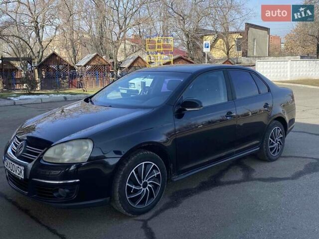 Черный Фольксваген Джетта, объемом двигателя 1.6 л и пробегом 255 тыс. км за 6500 $, фото 1 на Automoto.ua