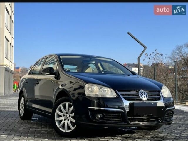 Чорний Фольксваген Джетта, об'ємом двигуна 1.6 л та пробігом 200 тис. км за 4900 $, фото 1 на Automoto.ua