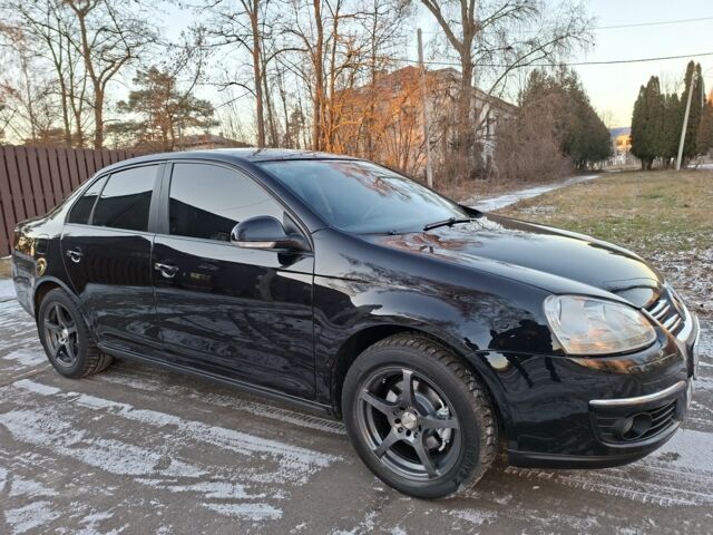 Черный Фольксваген Джетта, объемом двигателя 1.6 л и пробегом 205 тыс. км за 6400 $, фото 1 на Automoto.ua