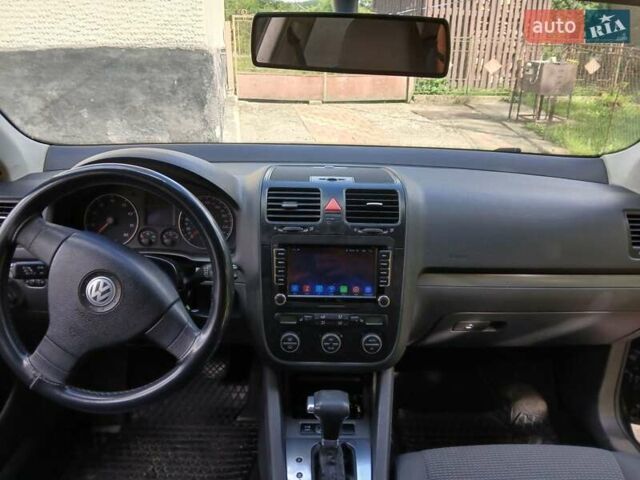 Черный Фольксваген Джетта, объемом двигателя 1.6 л и пробегом 200 тыс. км за 5650 $, фото 1 на Automoto.ua