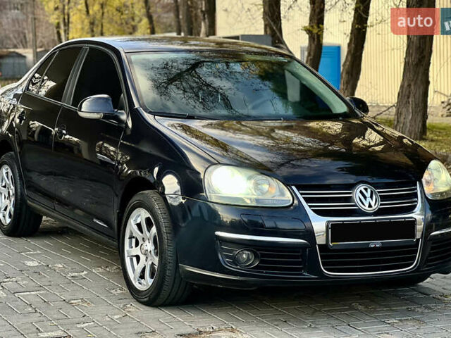 Черный Фольксваген Джетта, объемом двигателя 1.9 л и пробегом 296 тыс. км за 6999 $, фото 1 на Automoto.ua