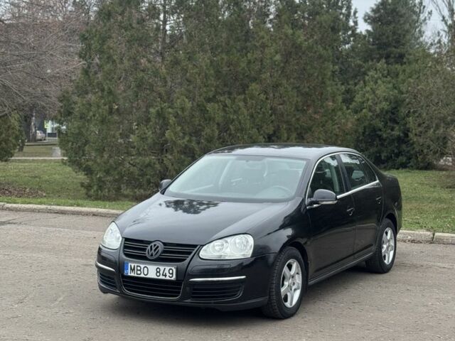 Чорний Фольксваген Джетта, об'ємом двигуна 2 л та пробігом 250 тис. км за 3550 $, фото 1 на Automoto.ua