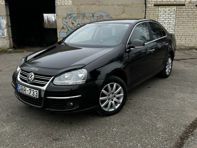 Черный Фольксваген Джетта, объемом двигателя 1.9 л и пробегом 290 тыс. км за 3800 $, фото 1 на Automoto.ua