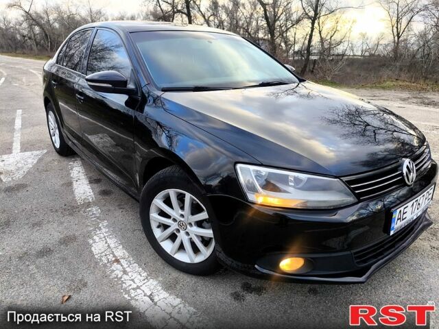 Черный Фольксваген Джетта, объемом двигателя 1.6 л и пробегом 0 тыс. км за 7200 $, фото 1 на Automoto.ua