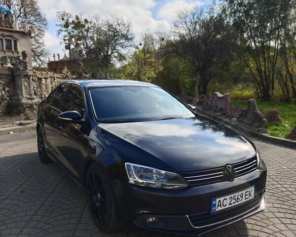 Чорний Фольксваген Джетта, об'ємом двигуна 1.6 л та пробігом 253 тис. км за 8500 $, фото 1 на Automoto.ua