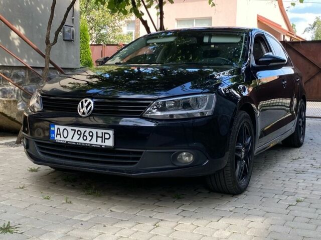 Черный Фольксваген Джетта, объемом двигателя 1.4 л и пробегом 230 тыс. км за 350000 $, фото 1 на Automoto.ua