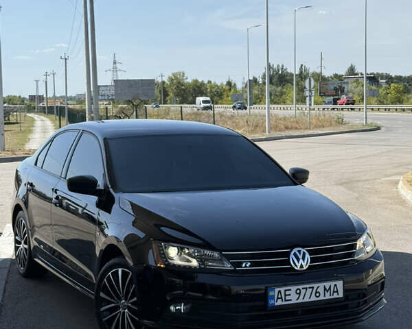 Черный Фольксваген Джетта, объемом двигателя 1.8 л и пробегом 175 тыс. км за 12999 $, фото 1 на Automoto.ua