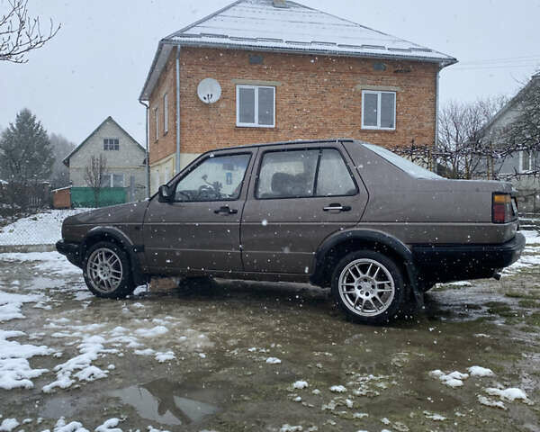 Коричневый Фольксваген Джетта, объемом двигателя 1.3 л и пробегом 245 тыс. км за 1300 $, фото 1 на Automoto.ua