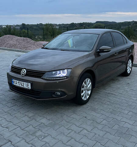 Коричневый Фольксваген Джетта, объемом двигателя 1.39 л и пробегом 261 тыс. км за 9000 $, фото 1 на Automoto.ua