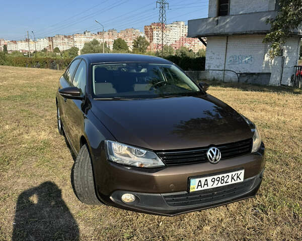 Коричневый Фольксваген Джетта, объемом двигателя 1.4 л и пробегом 136 тыс. км за 9500 $, фото 1 на Automoto.ua