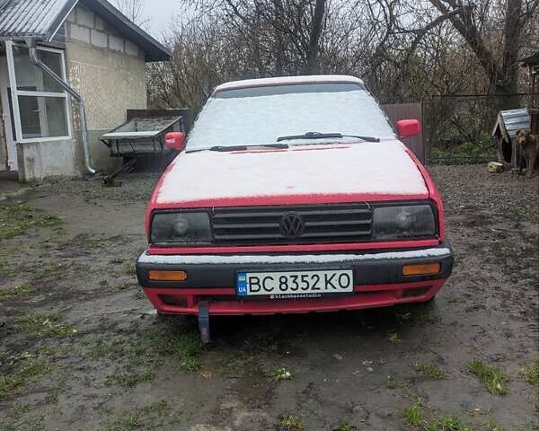 Красный Фольксваген Джетта, объемом двигателя 1.6 л и пробегом 350 тыс. км за 750 $, фото 1 на Automoto.ua