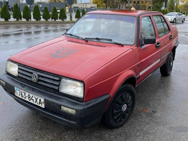 Красный Фольксваген Джетта, объемом двигателя 1.8 л и пробегом 210 тыс. км за 1550 $, фото 1 на Automoto.ua