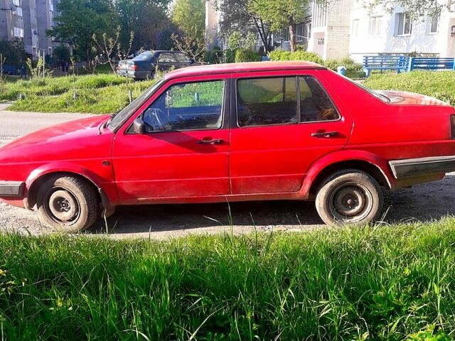 Червоний Фольксваген Джетта, об'ємом двигуна 1.6 л та пробігом 346 тис. км за 999 $, фото 1 на Automoto.ua