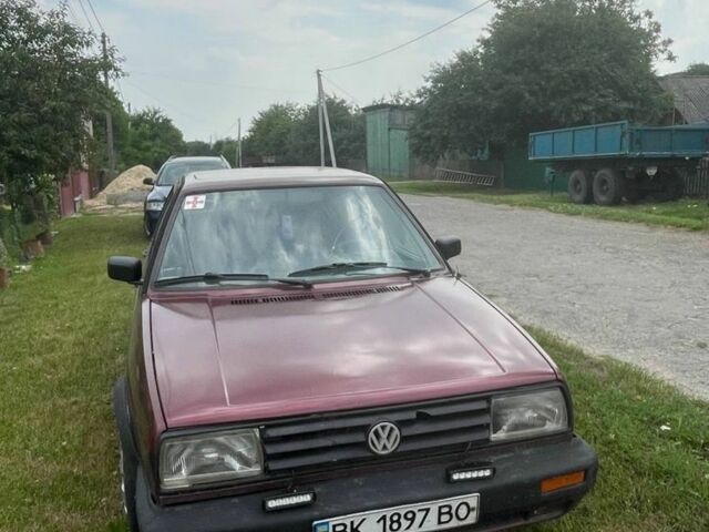 Червоний Фольксваген Джетта, об'ємом двигуна 1.3 л та пробігом 300 тис. км за 1200 $, фото 1 на Automoto.ua