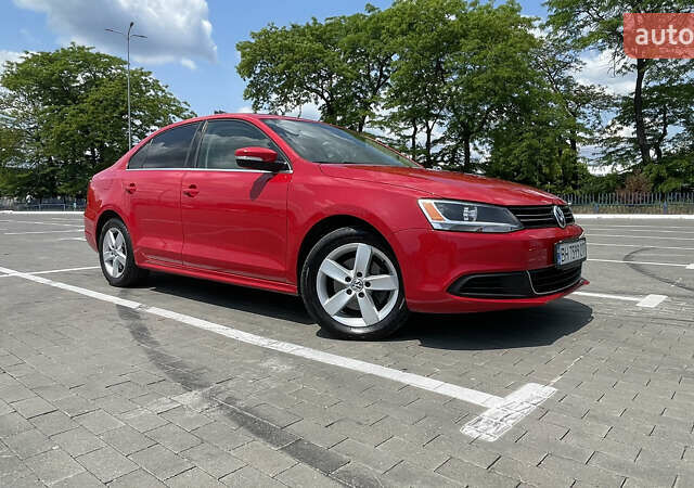 Червоний Фольксваген Джетта, об'ємом двигуна 1.97 л та пробігом 147 тис. км за 10000 $, фото 1 на Automoto.ua