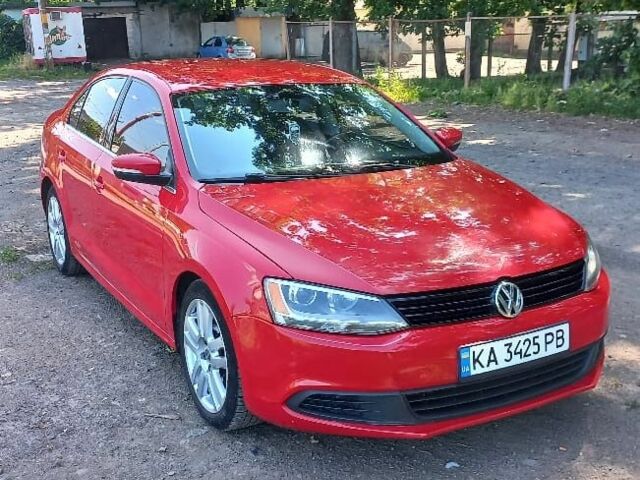 Фольксваген Джетта 2013 в Голованевске на Automoto.ua Красный Фольксваген Джетта, объемом двигателя 2.5 л и пробегом 185 тыс. км за 8000 $, фото 1 на Automoto.ua